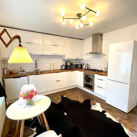 Gorgeous 2 Bedroom Apartment Edge Of Cabot Circus Bristol Dış mekan fotoğraf