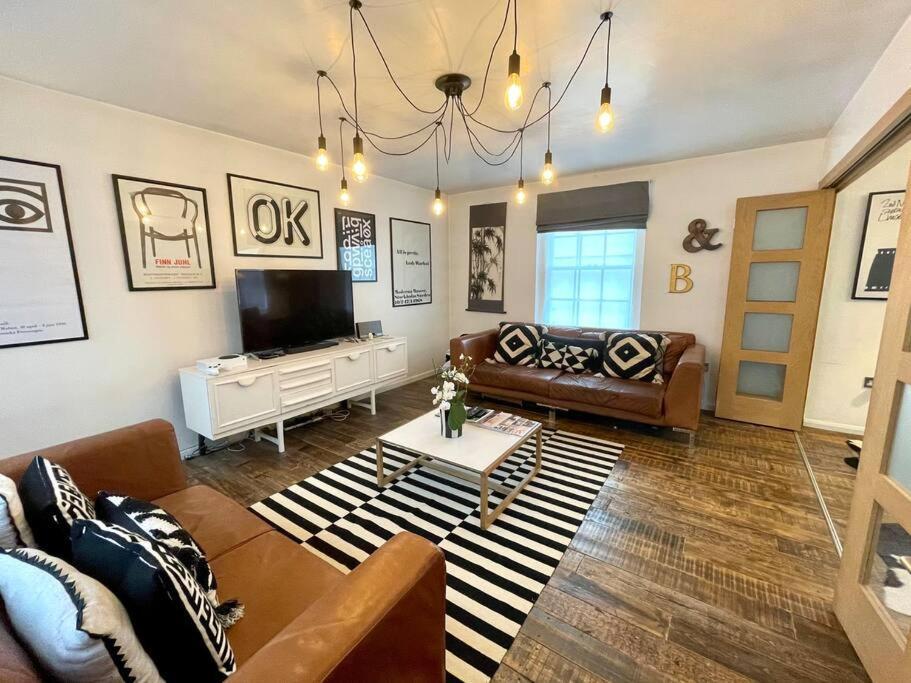 Gorgeous 2 Bedroom Apartment Edge Of Cabot Circus Bristol Dış mekan fotoğraf